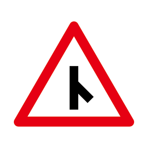 警18 岔路